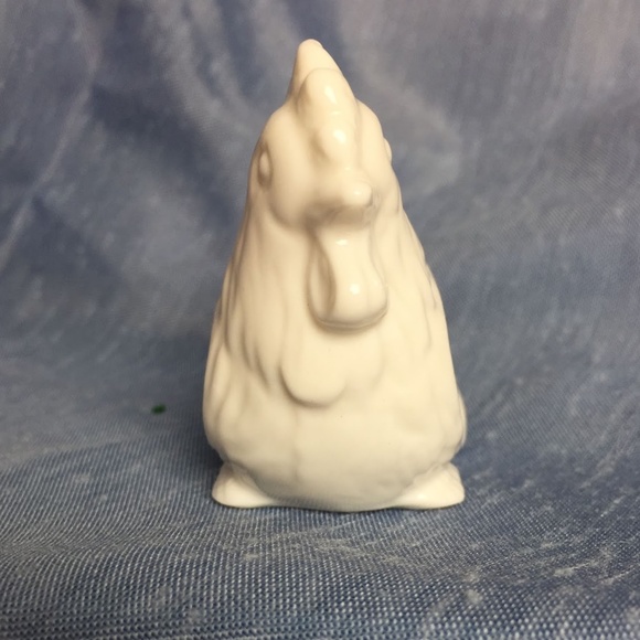 White Ceramic Rooster Napkin Rings Set of 4 - Picture 4 of 8